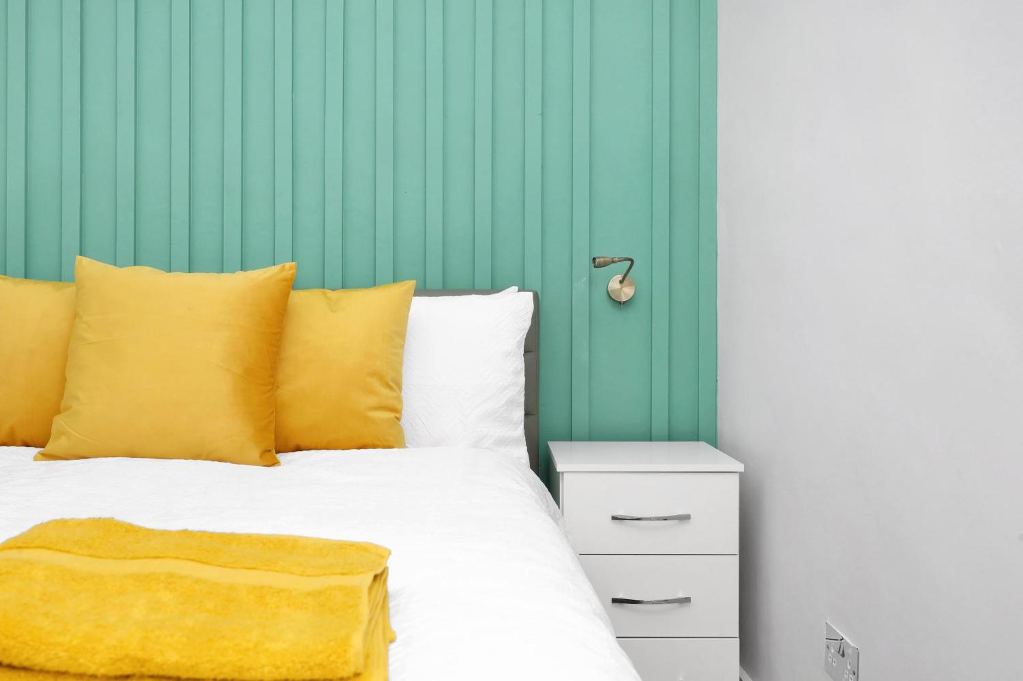 Waterside 4 Bed Apartment ลอนดอน ภายนอก รูปภาพ