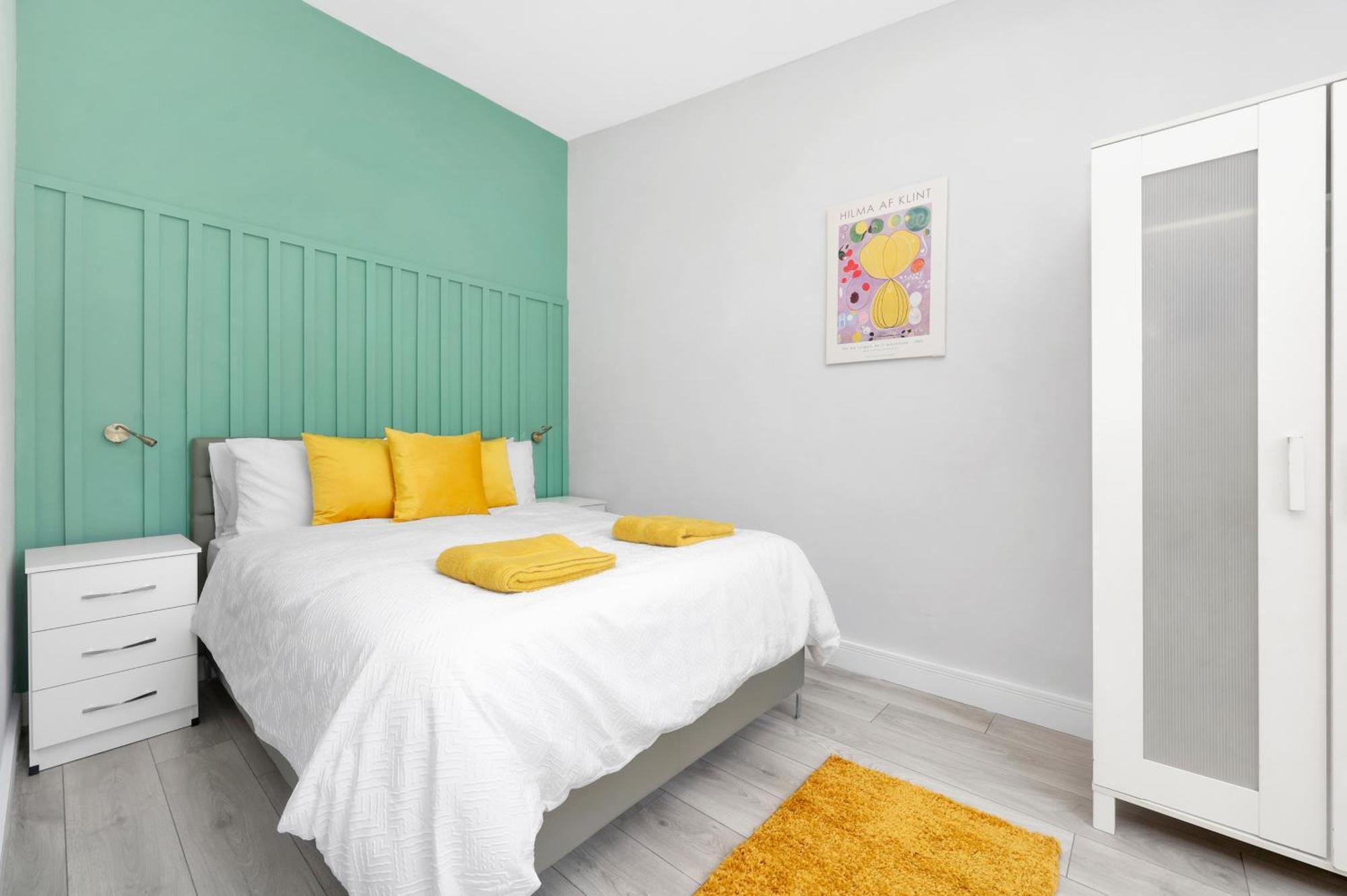 Waterside 4 Bed Apartment ลอนดอน ภายนอก รูปภาพ